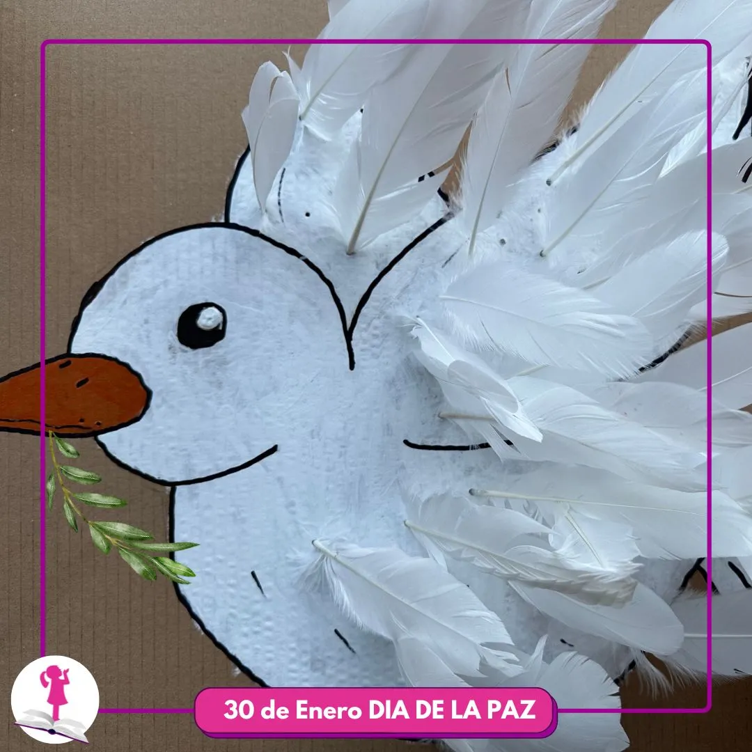 Paloma de cartón con plumas
