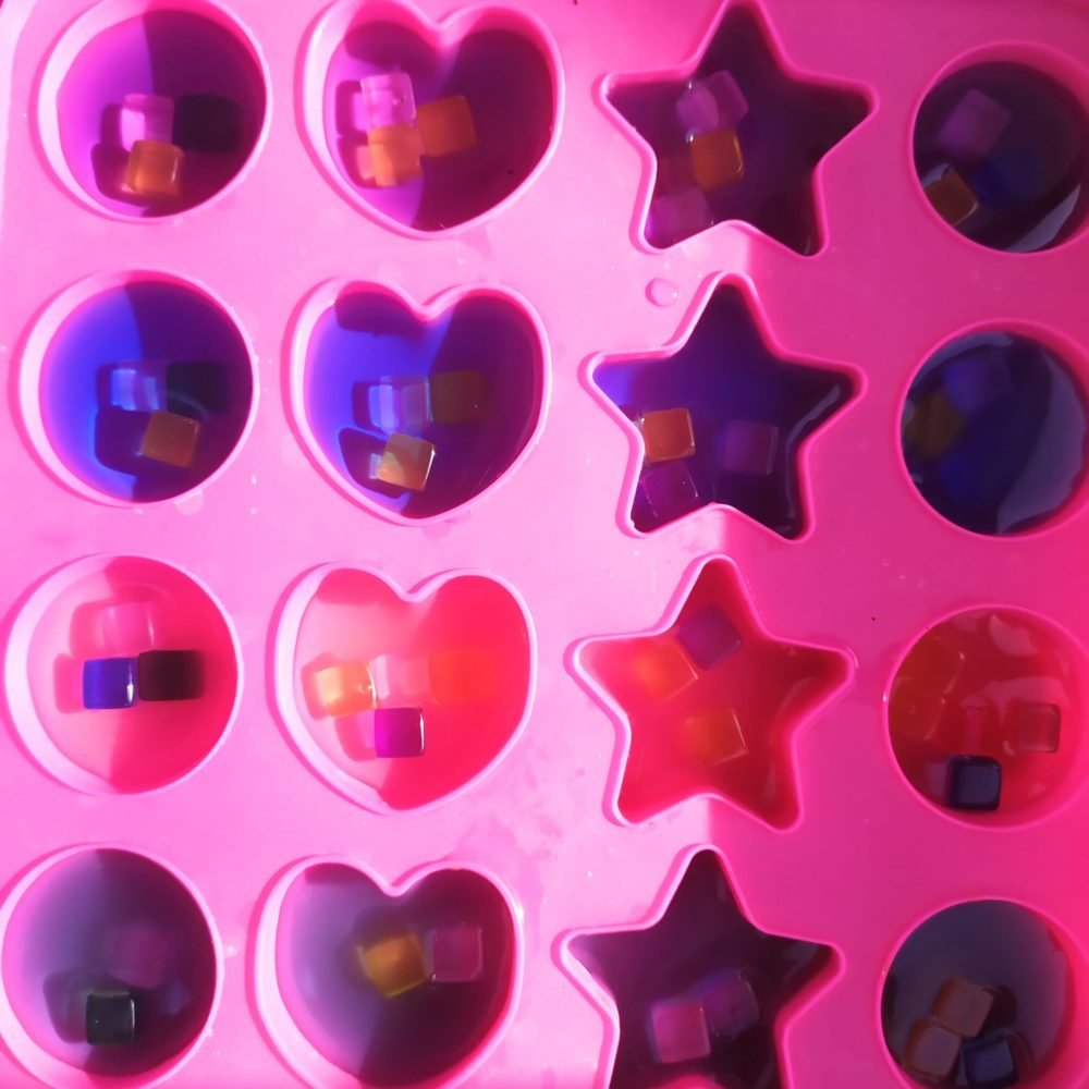 hielo de colores para actividad infantil