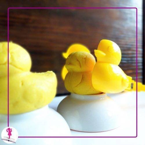 patitos de plastilina amarillos