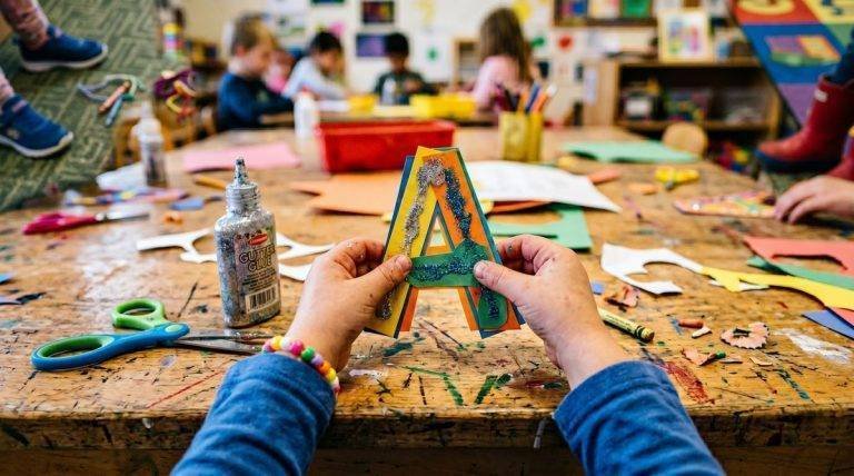 Con la AAA — actividad Los Mundos de Noa