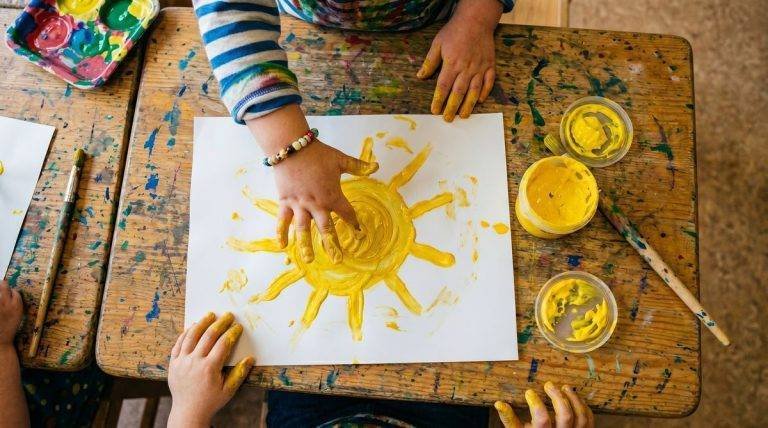 Poema del Color Amarillo — actividad Los Mundos de Noa